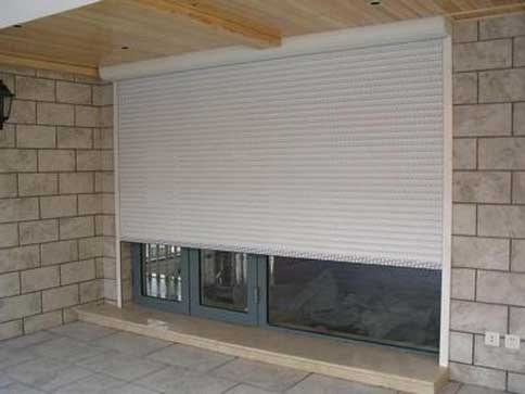 卷簾門的安裝過程與使用中的注意事項(xiàng)這幾點(diǎn)你要知道！